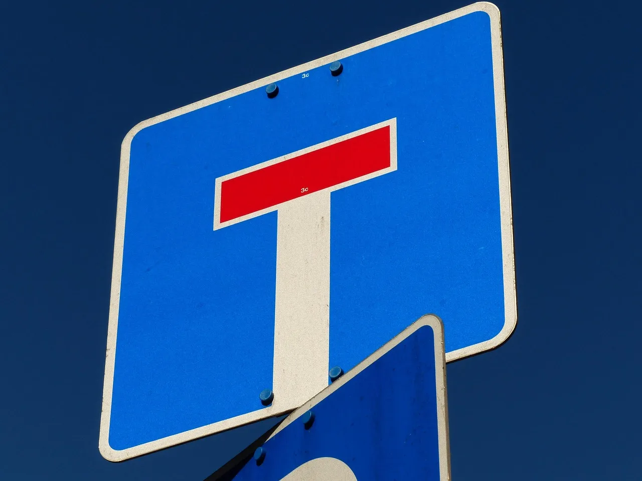 sign, traffic sign, street sign, rules of the road, dead end, rule, sign, dead end, dead end, dead end, dead end, dead end. How to Build Digital Communities With Clear Boundaries