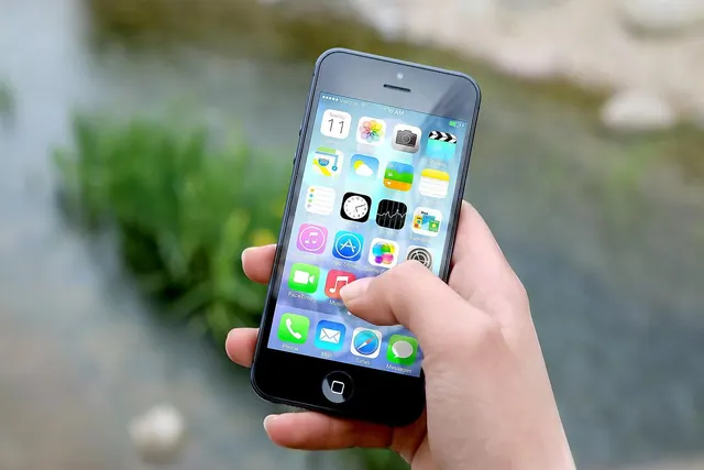 iphone, hand, screen, smartphone, apps, mobile phone, cell phone, phone, communication, mobile, telephone, technology, cellular, wireless, modern, digital, communicate, electronic,. Testing an online identity decision against the evidence