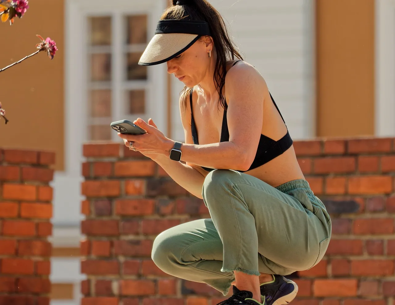 woman, smartphone, squat, person, girl, cap, looking, outdoors, squat, squat, squat, squat, squat. Scrolling habits and attention: a practical guide