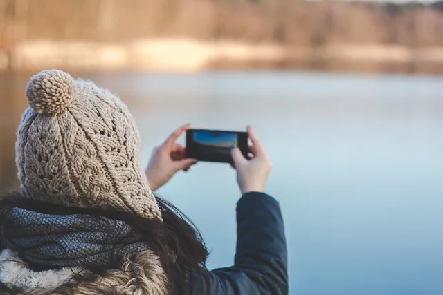 phone, smart phone, smartphone, cell, mobile, camera, technology, taking, hands, woman, girl, screen, touchscreen, winter, autumn, hat, smart phone, smart phone, smart phone, smart phone, smart phone. Social media feeds problems: a general diagnostic guide